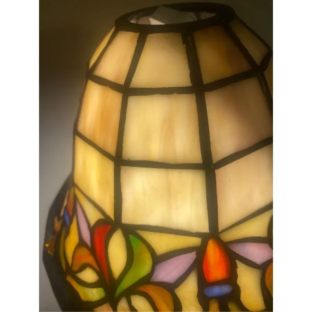Tiffany Style Stain Glass Handcrafted Lampshade 5” High, 6”Wide, 1 1/2” opening